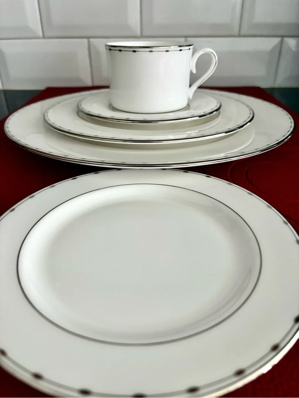 Lenox Grand Central 5 Piece Place Setting Classic and Brand NEW never used!